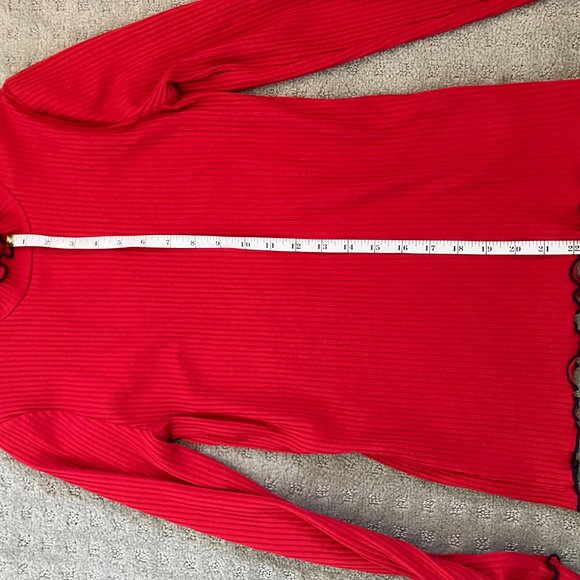 Red knit turtleneck - Picture 4 of 7